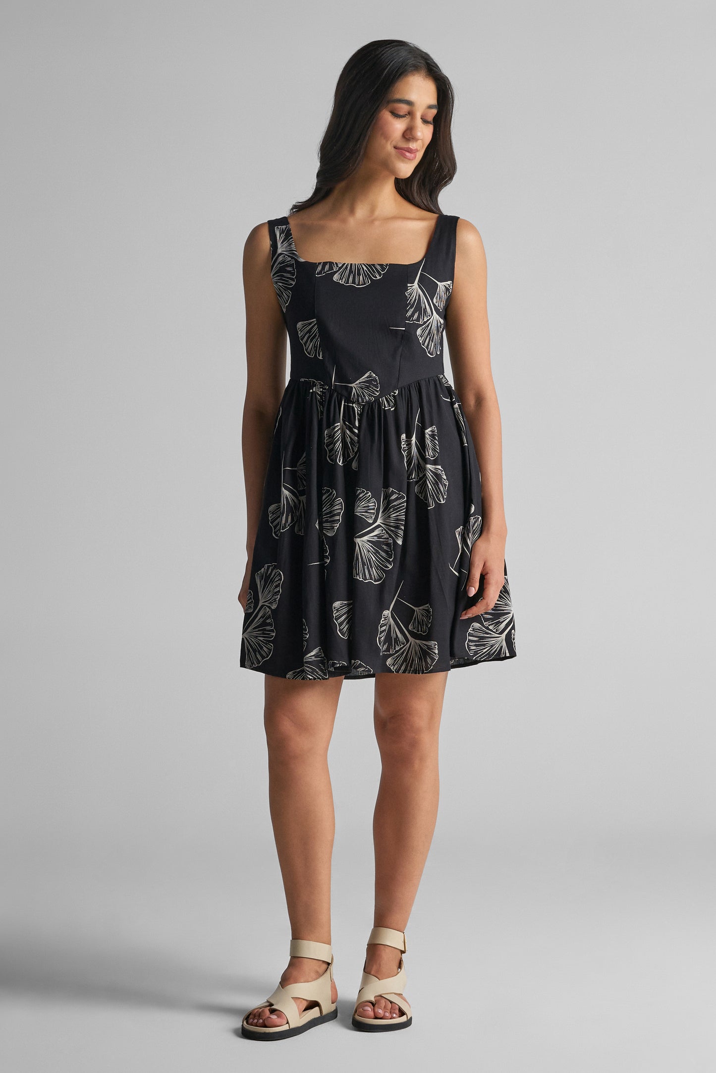 Noir Black & White Botanical Top